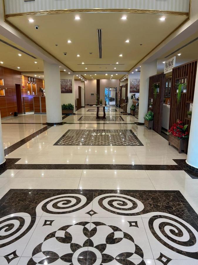 Villa Park Αλ Κομπάρ Εξωτερικό φωτογραφία